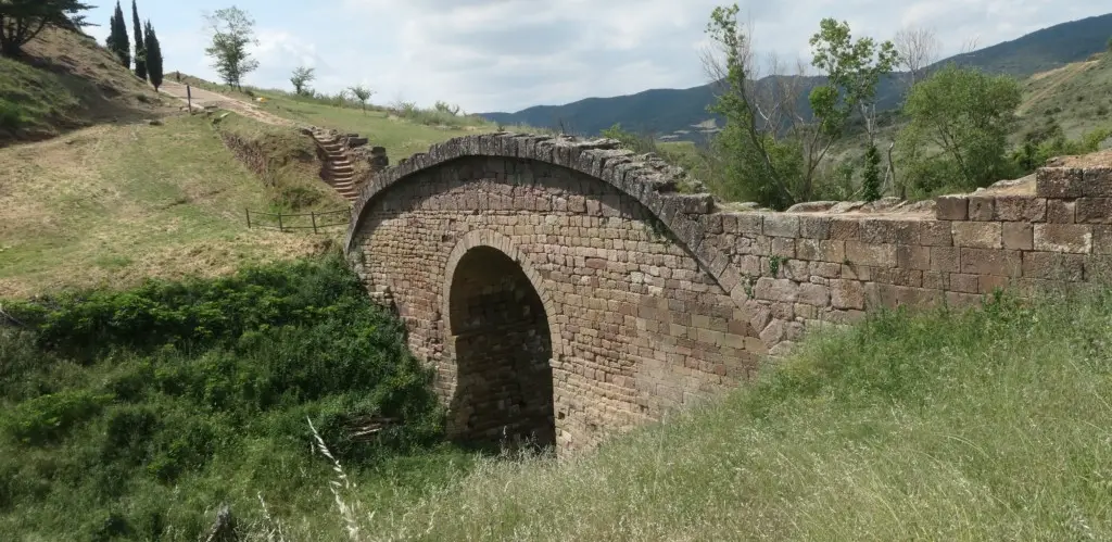 Puente de Cirauqui, Navarra