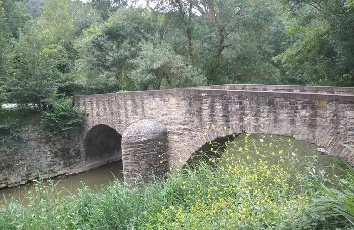 Puente de Ardui en Cizur Mayor, Navarra