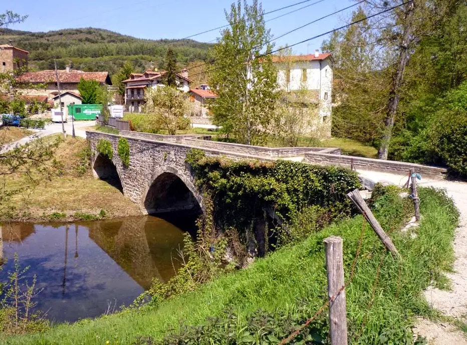 Puente de los Bandidos en Larrasoaña, Navarra
